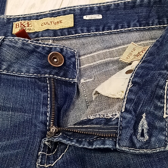 BKE Denim Culture Distressed Faded Bootcut Blue Jeans Size 29×35 - Picture 14 of 16